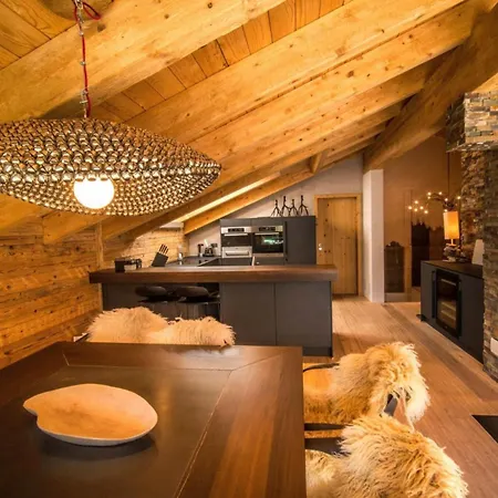 The 227 Exclusive Penthouse - Luxury With Spectacular Views Apartment